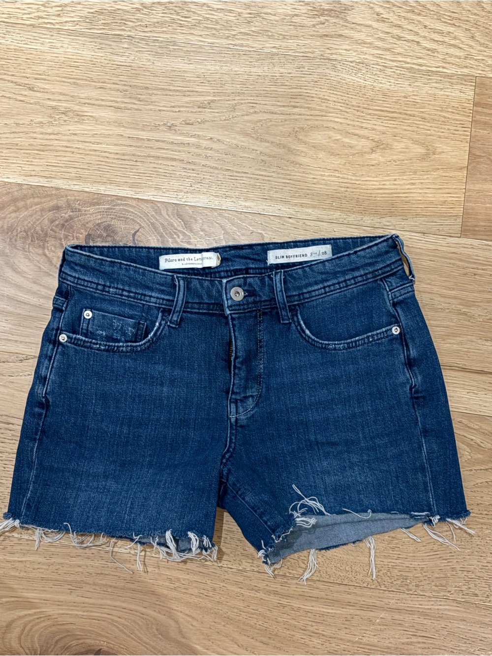 Pilcro Anthropologie women’s Slim Boyfriend Denim Cutoff Shorts Size 28